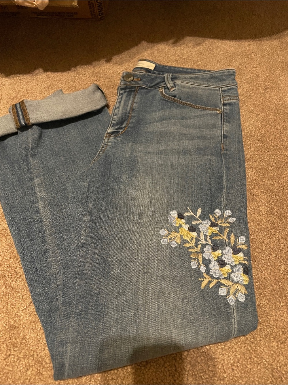 Blue Embroidered Women’s Jeans with Floral Detail